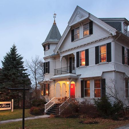 Lang House On Main Street Bed & Breakfast Burlington Kültér fotó